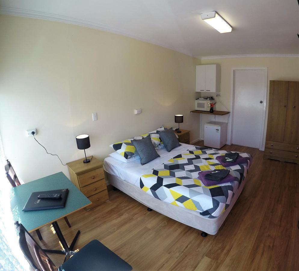Turn-In Motel Warrnambool Buitenkant foto