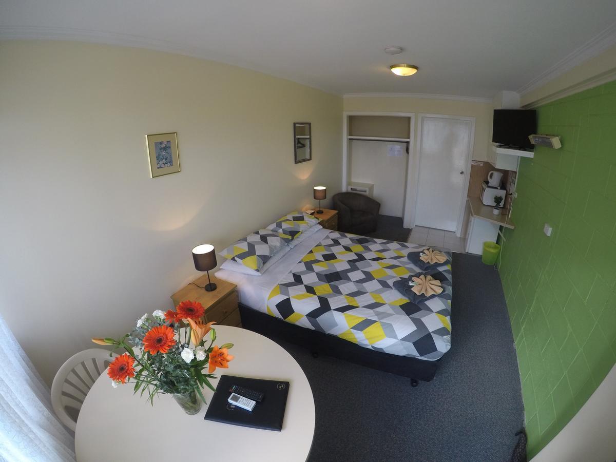 Turn-In Motel Warrnambool Buitenkant foto
