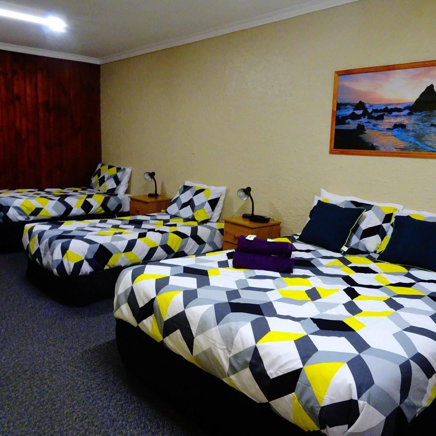 Turn-In Motel Warrnambool Buitenkant foto